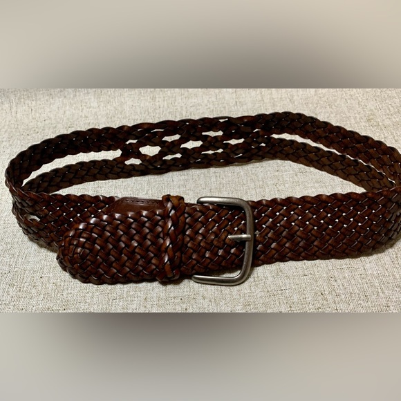 🦋Leather belt, interwoven, it is wide. Sz small🦋#CDP - Picture 6 of 16